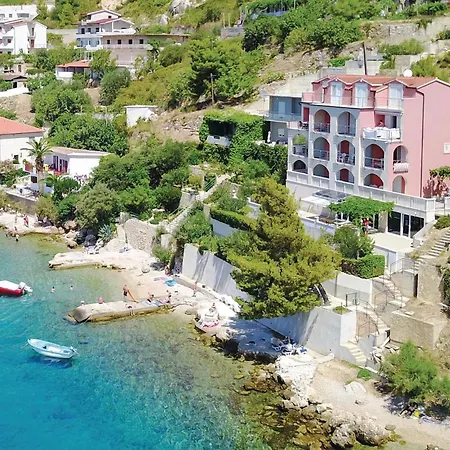 One-bedroom In Stanici Daire *