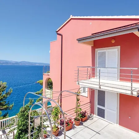 One-bedroom In Stanici *